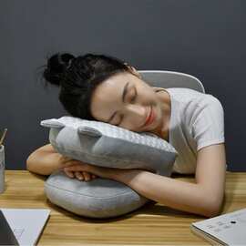 冰丝豆豆绒午睡枕办公室午睡神器学生午休趴睡枕桌子趴趴枕