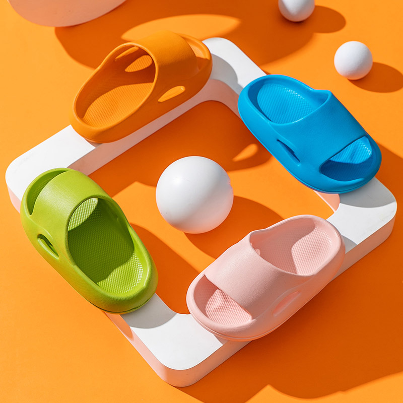 Children's slippers summer home leisure indoor and outdoor home bathroom non-slip soft bottom boys and girls children's slippers