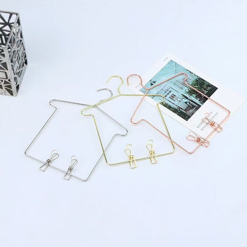 Mini Clothes Hanger