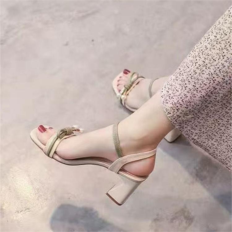 夏季新款高跟鞋时尚中式一字蝴蝶结粗跟鞋方头甜美淑女风凉鞋女士