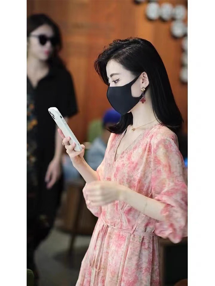 Đầm maxi hoa nhí chiffon dáng thắt eo kiểu Pháp — Màu hồng chi tiết 3