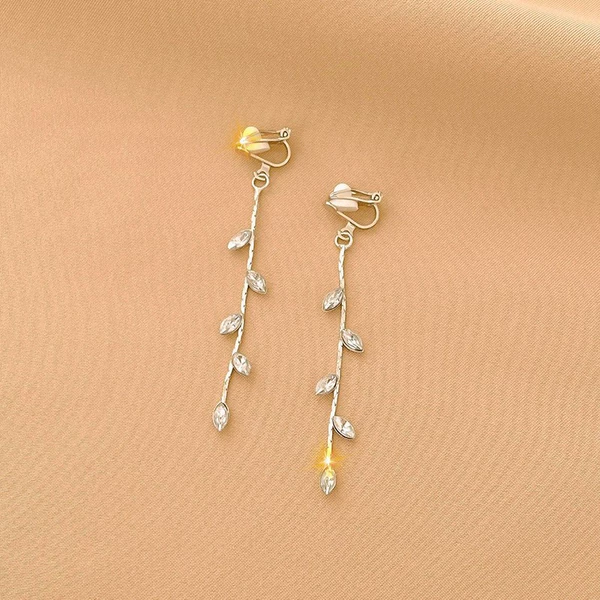 32#Silver water drop ear clip