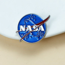 创意美国航天局英文标志徽章个性百搭合金服饰胸针背包配饰批发