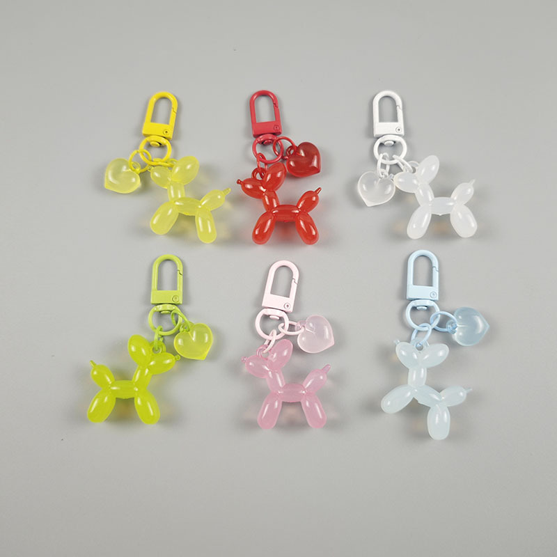 亚克力小清新彩色果冻气球狗爱心钥匙扣可爱情侣闺蜜小礼物挂饰品