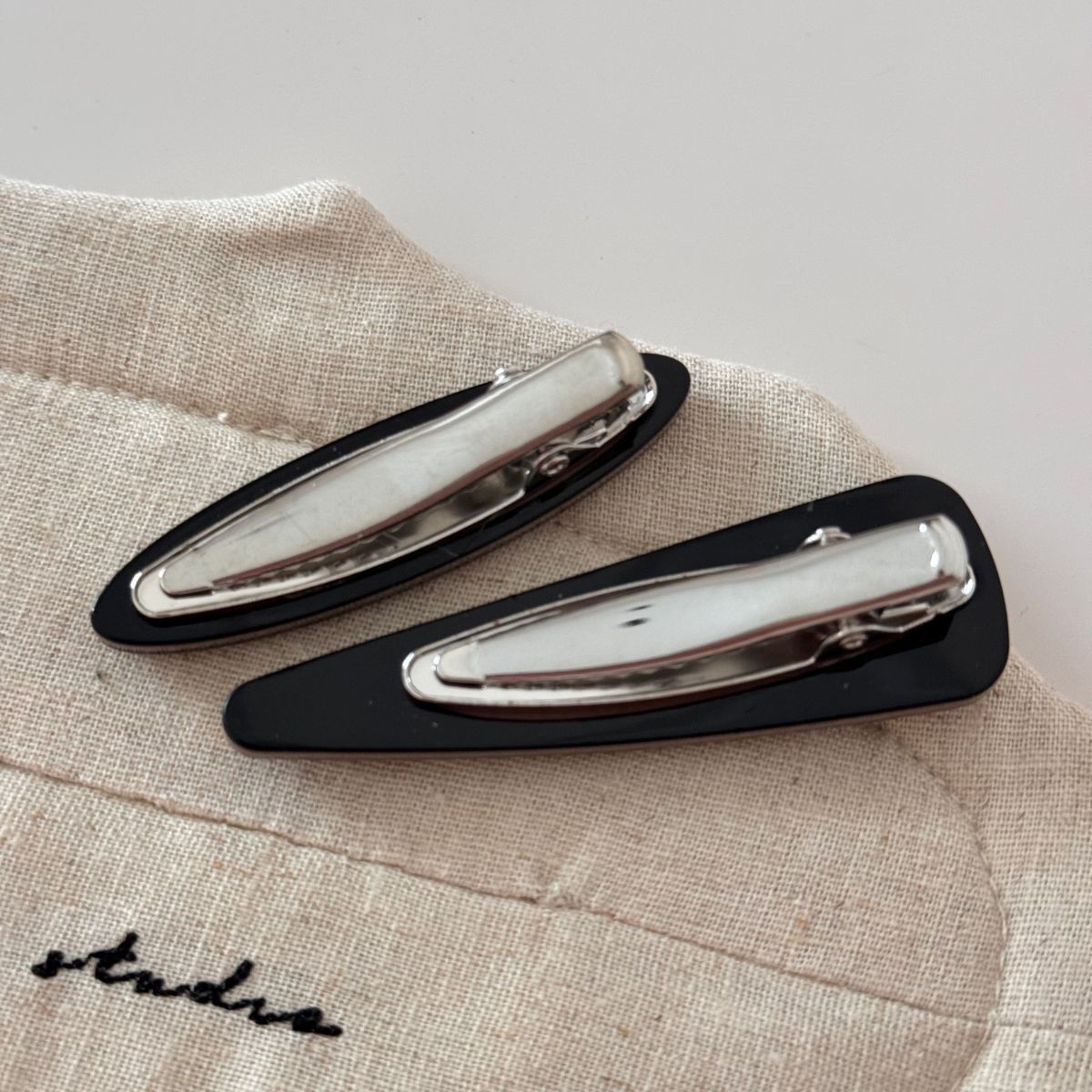 12g Weight Hair Clip Hair Accessories Type 1 Piece Quantity Alloy, Acetic acid sheets Material Triangle, Oval Pattern Women's Gender Coffee, Black Color Women's Side Hair Clip With Tassel Alloy Hair Clip Oval Duckbill Shape Hair Accessory Hair Clip 3