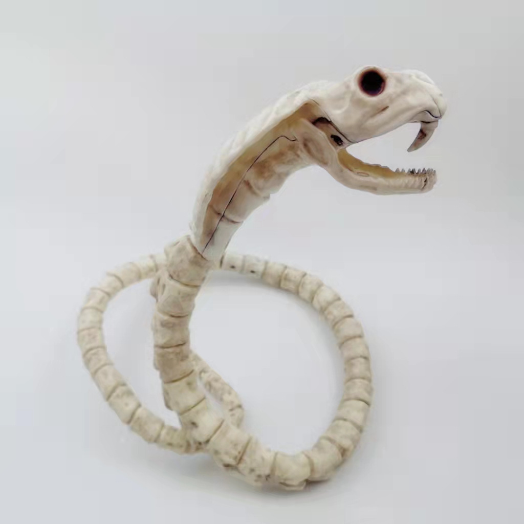 Accesorios de Halloween animal esqueleto novio novia simulación vuelo murciélago ratón araña serpiente casa embrujada decoración carretera