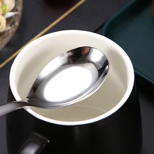 Factory Wholesale Stainless Steel Flat Spoons Household Fortune Character Flat Spoons Happy Family Flat Spoons Creative Children's Dessert Spoons