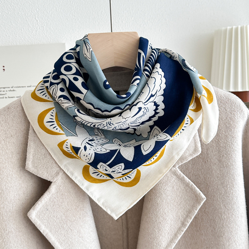 일본 궁전 - 파란색과 흰색