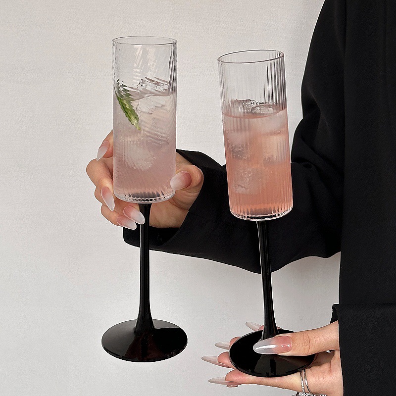 니치 레트로 엠보싱 스트레이트 잔 인 스타일 고급 샴페인 잔 레드 와인 잔 스위트 와인 잔 와인 잔