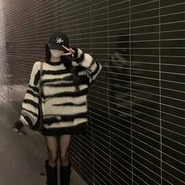 慵懒风外穿条纹撞色毛衣女春秋学院软糯复古宽松显瘦设计感针织衫