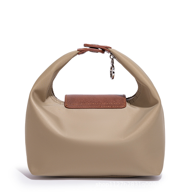 2025 New Waterproof Nylon Lunch Bag Niche Design Commuter Handbag Casual Versatile Single Shoulder Dumpling Bag For Women - Thumbnail 4