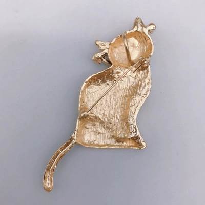 Men Enamel Wearing Glasses Eating – Yaxa sancaqları