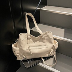 シンプルでカジュアルな女性用ワンショルダー脇の下バッグ2025夏新作多用途大容量クロスボディ通勤トートバッグ