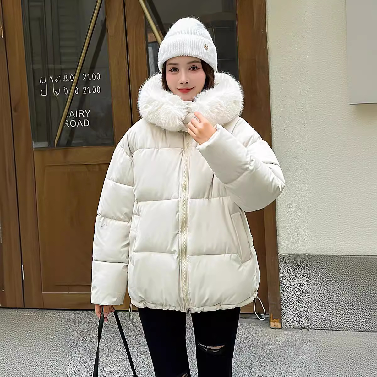 2024 invierno nuevo estilo coreano chaqueta de algodón corta con capuz suelta y gruesa chaqueta de pan chaqueta de algodón chaqueta de mujer image 6