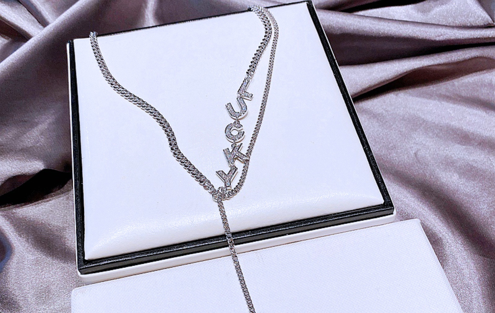 High-grade Ins Style Fashion Necklace For Women Special-interest Design Lucky Letter Xingx Pendant Clavicle Chain Sweater Chain display picture 2