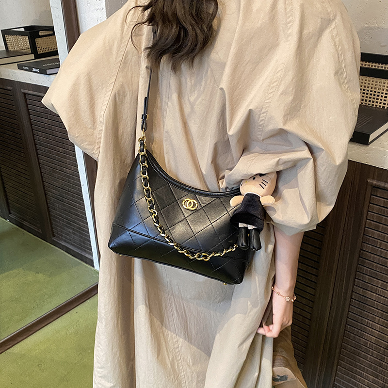 秋冬新款小包包女时尚复古单肩斜挎包轻奢高级感腋下女包厂家批发|undefined