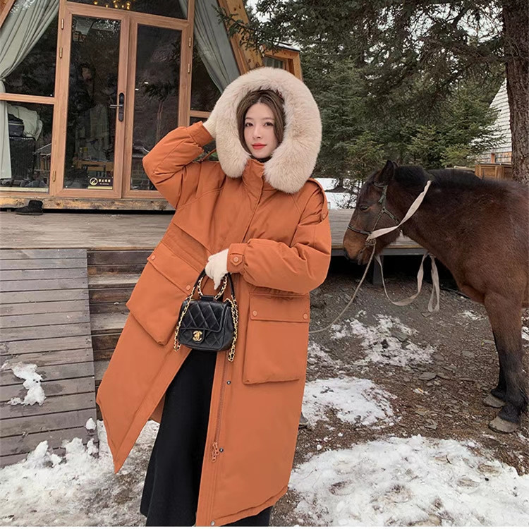 夏诗文新款白鸭绒中长款羽绒服女冬季狐狸毛领连帽过膝加厚派克服