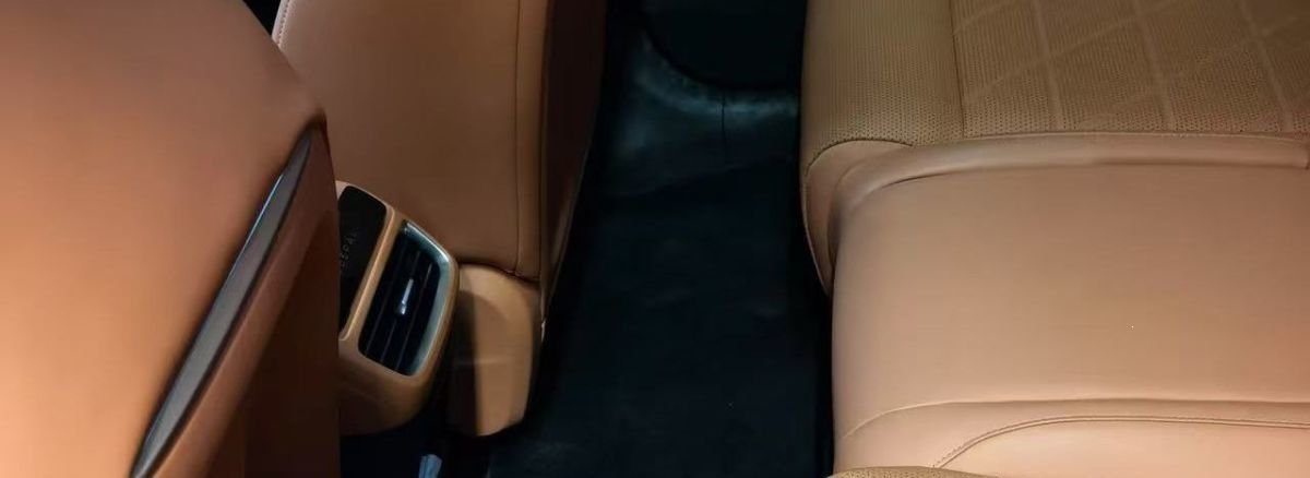 Car floor mats, original waterproof floor mats, non-slip velvet car floor mats, suede car floor mats, one mat for one car