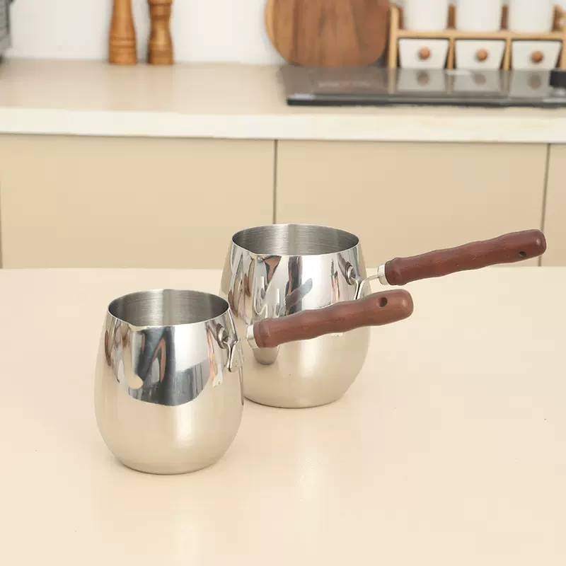 新款不锈钢蛋形拉花杯木柄尖嘴拉花缸家用迷你小奶锅奶缸泼油小锅