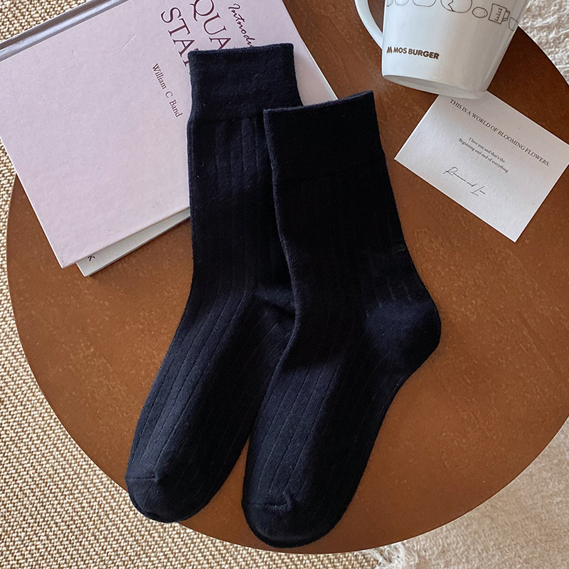 Calcetines de primavera y otoño, calcetines de pila gruesas de color sólido, escolares japoneses, vientos de marea, chicas grises, mias, medianas y largas.