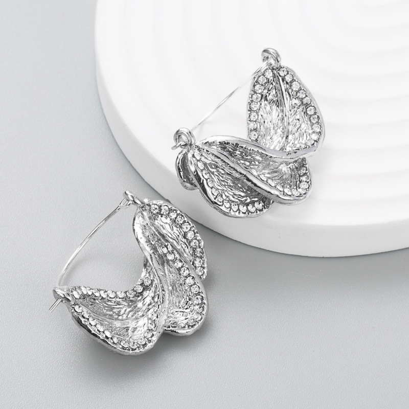 Exaggerated Creative Alloy Inlaid Rhinestone Leaf Earrings display picture 3