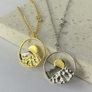 �羳С�����Ʒ�ճ�ɽ�}����ɽ���L���~������Ů�U�ՈA�Ƶ���