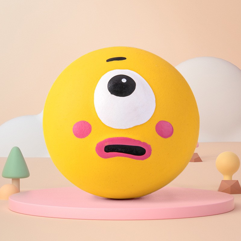 Желтый, издает звуки