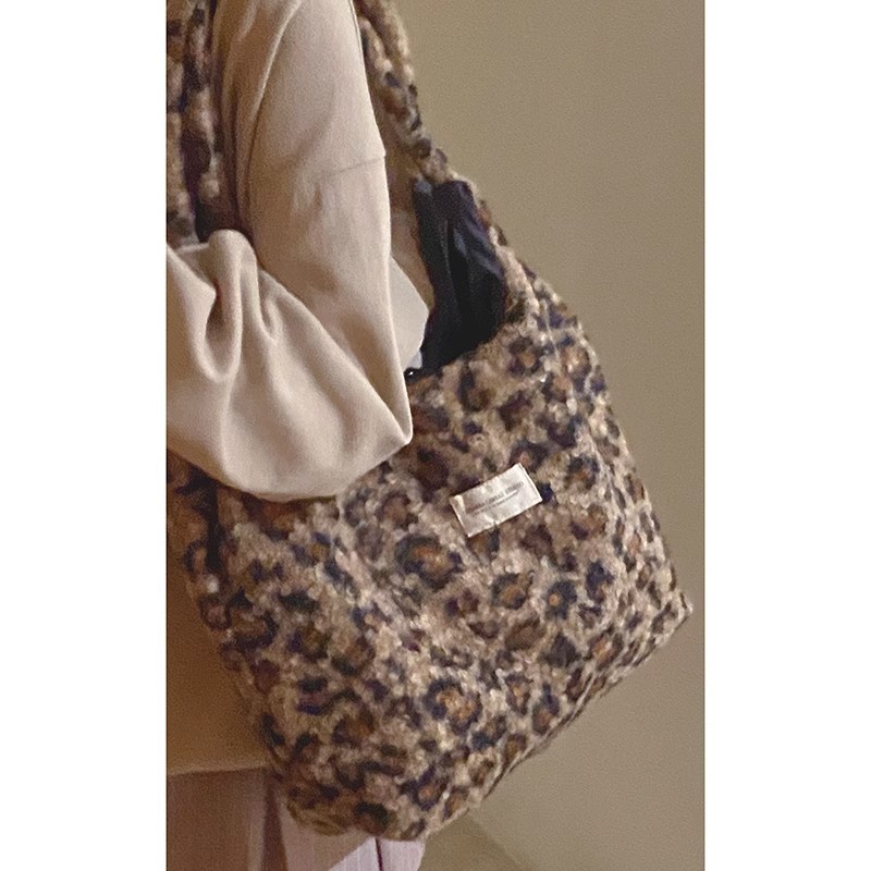 Fashionable demi-season design high quality elegant shoulder bag