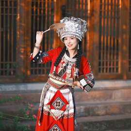 贵州苗寨苗族服装女云南侗族少数民族服饰瑶族土家族舞蹈服演出服