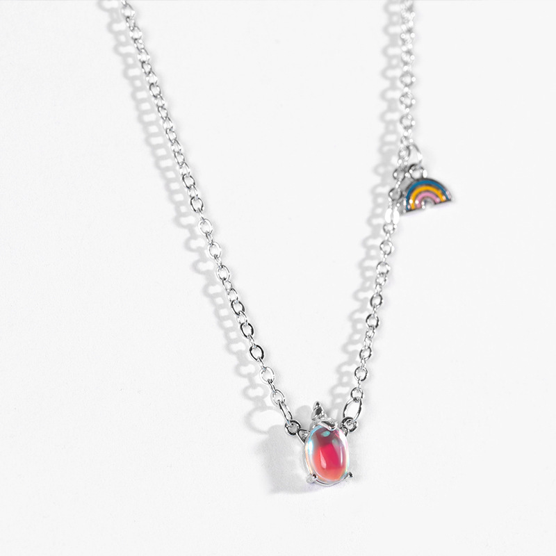 Versilberte Halskette mit Regenbogen-Einhorn und Mondstein, Schlüsselbeinkette, süßer kurzer Anhänger_voghion.com