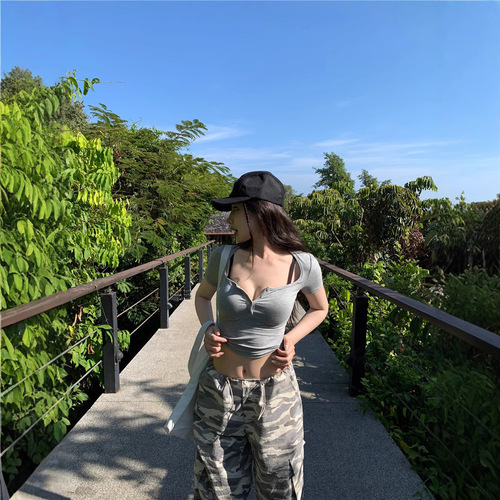 Sexy hot girls short tight navel-exposed short-sleeved T-shirt for women 2025 summer slim slim versatile student top trend