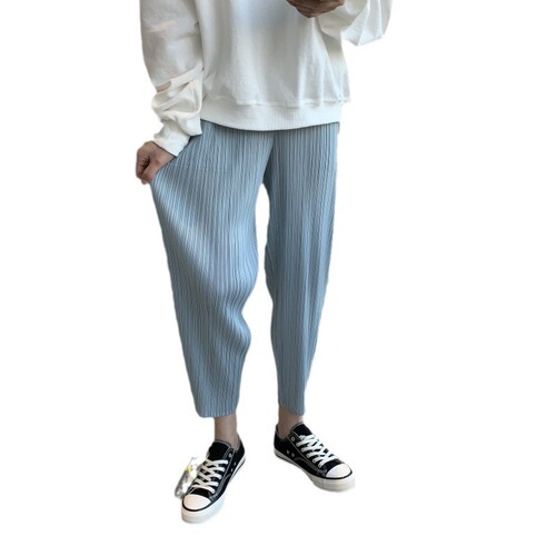 Women's Ice Silk Harem Pants 2025 Summer New Slimming 9-inch Ankle Boot Pleated Pants Grandma Casual Pants Trendy