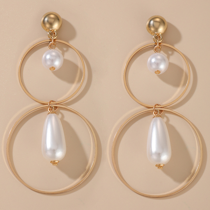 Fashion Ol Earrings Pearl Pendant Geometric Alloy Ring Earrings display picture 3