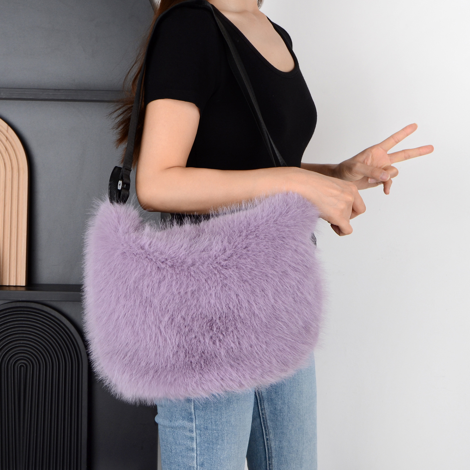 Comercio exterior nuevo bolso de peluche de hombro único bolso de moda nicho bolso de mujer bolso de peluche de moda europea y americana bolso al por mayor image 9