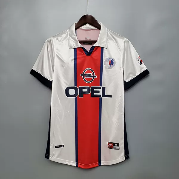 98-99 Paris away