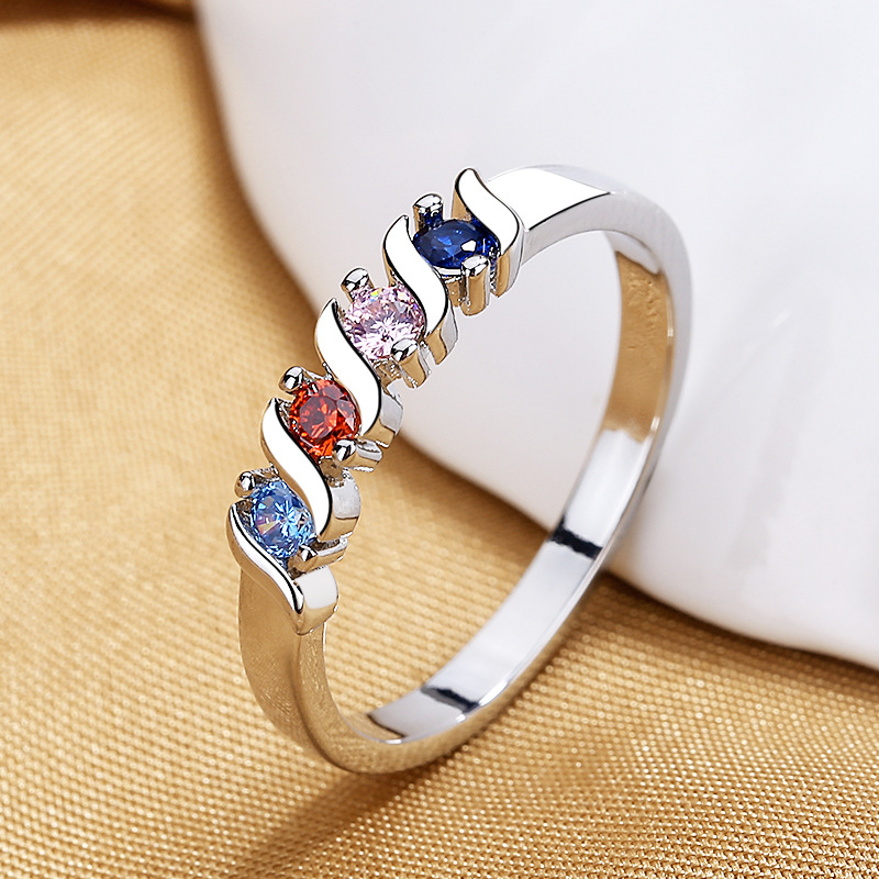 Brand geometric ring with zircon