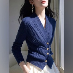 秋冬新作デザイン感シックウエストvネックニット女性港味気質レトロ純欲風ギャルセーター