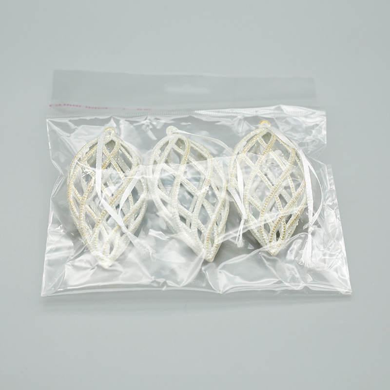 Fábrica de decoraciones de Navidad de oro platino campana de plástico amor hecho a mano árbol de Navidad decoración colgante en stock