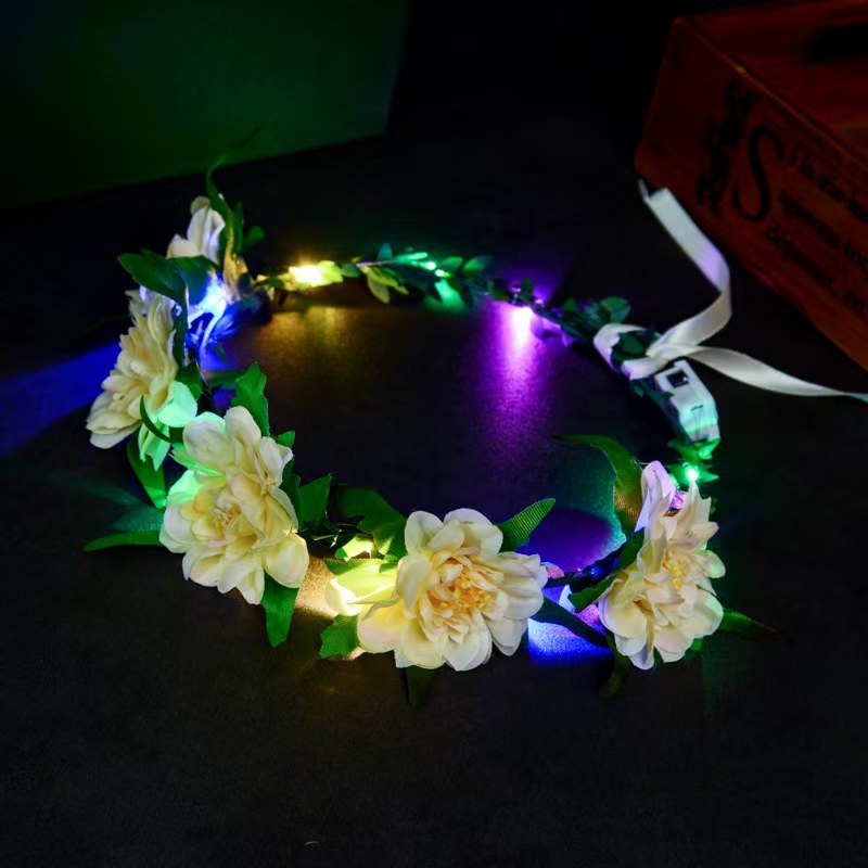 Peony wreath champagne color + color light