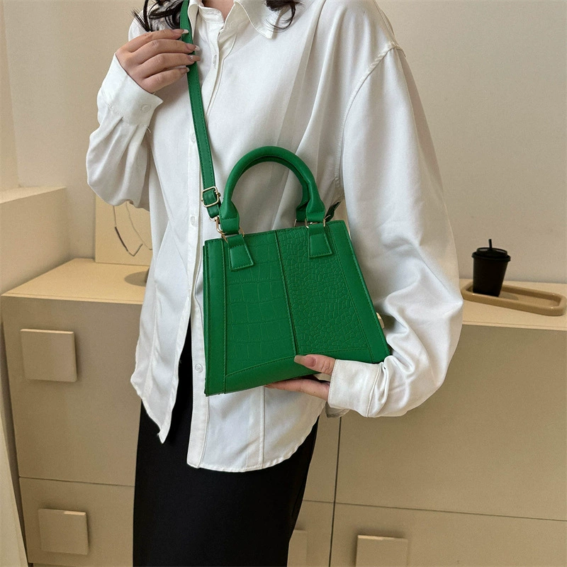 Trend retro shoulder bag, fashionable one-shoulder bag, 2023 collection, high-end