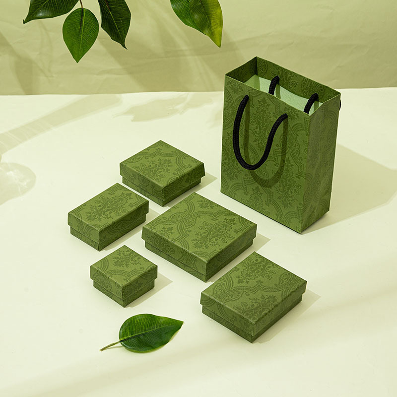 60 # 크기: 7*7*3 ㎝ 선물 상자에 포장