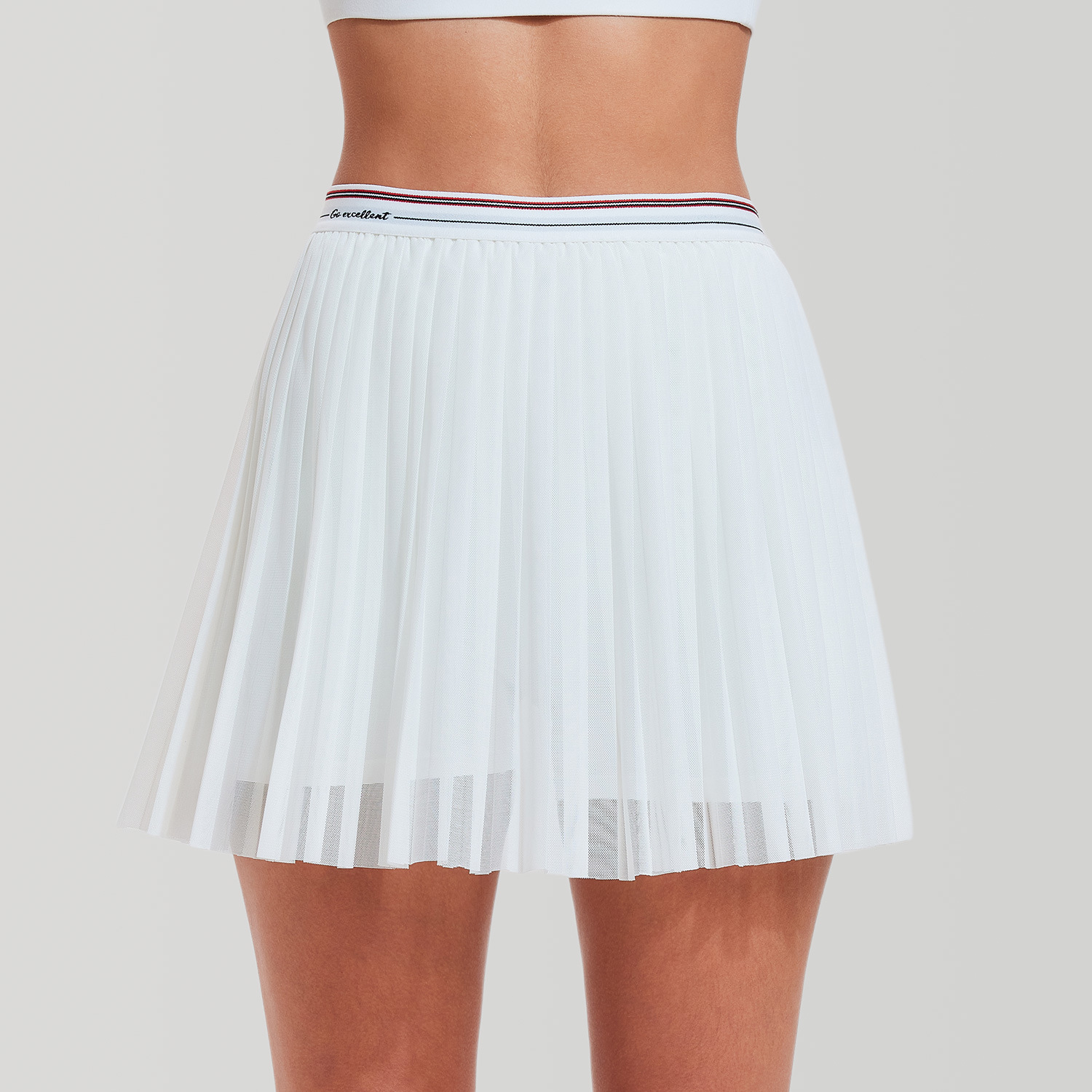Falda de malla blanca
