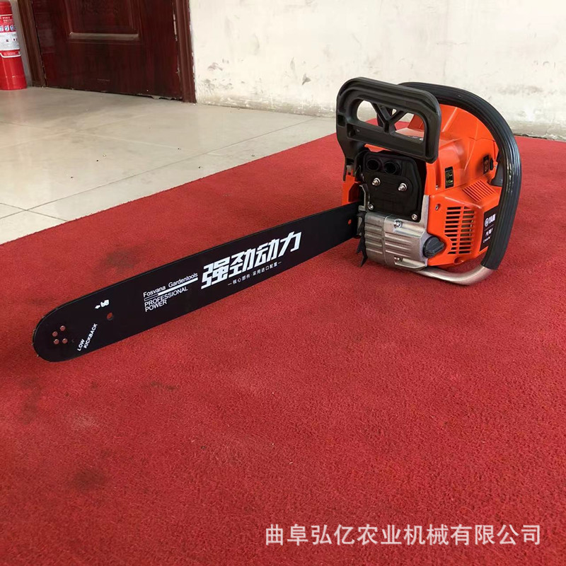 轻便单手拿油锯大功率园林伐木锯四冲程户外防火砍柴锯根雕用链锯