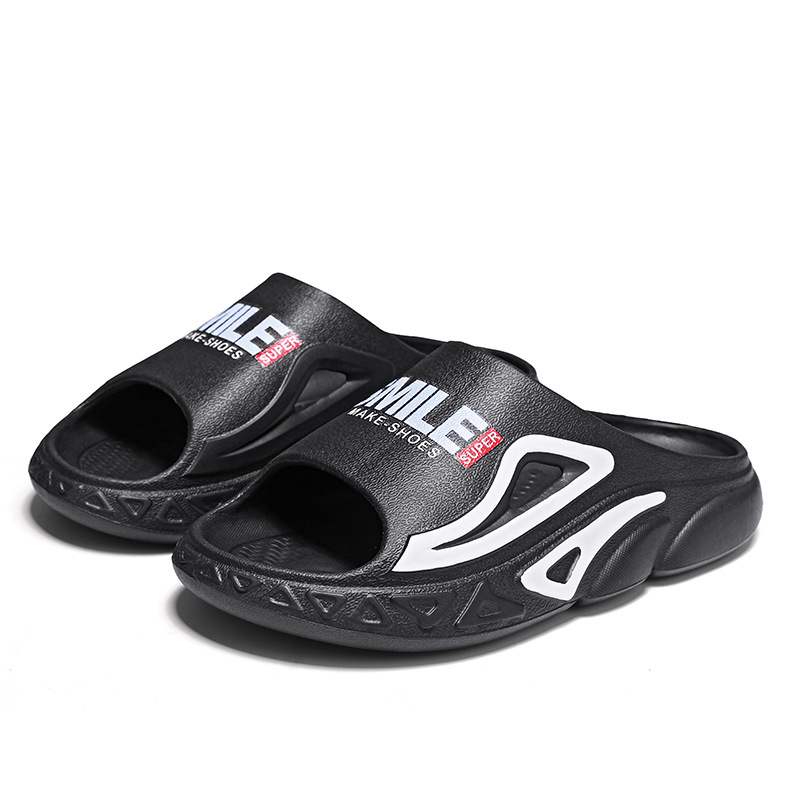 Zapatillas para hombres verano nuevo color anti-deslizante fondo grueso sensación de mierda una palabra fría zapatillas huecas cómodas zapatillas de playa casuales