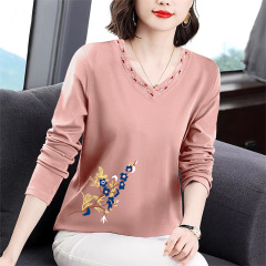 綿のtシャツの女性のお母さんの長袖の春秋の服装のゆったりしている新型の刺繍の中国風の中年の婦人服の気質の上着