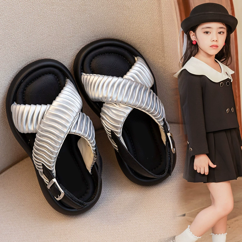 Детские летние сандалии для девочек 2025 года, открытые пляжные босоножки для маленьких и больших девочек, модные мягкие римские сандалии