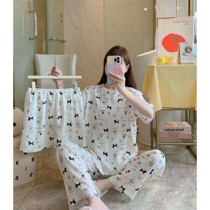 Venta al por mayor transfronteriza de una variedad de pantalones de manga corta de tres piezas, pijamas de mujer, pantalones cortos de algodón de nubes de verano de dibujos animados, servicio a domicilio