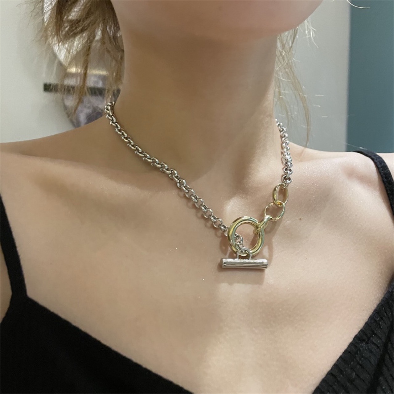 Collier Court Bicolore En Argent À Chaîne Épaisse Avec Boucle Ot À La Mode display picture 2