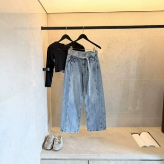 26秋季新品设计感钻带斜腰阔腿牛仔裤女时尚直筒裤子082019