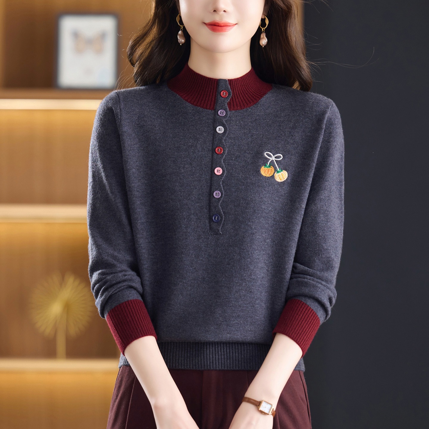 Demi-season fashionable short knitted base body-friendly sweater